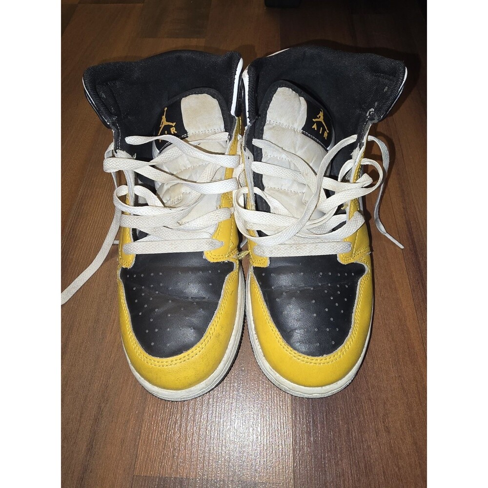 Nike Air Jordan 1 Mid GS Yellow Ochre Black White DQ8423-701 Size 7Y